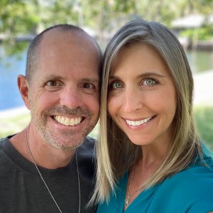 John & Anna - SV Coronado